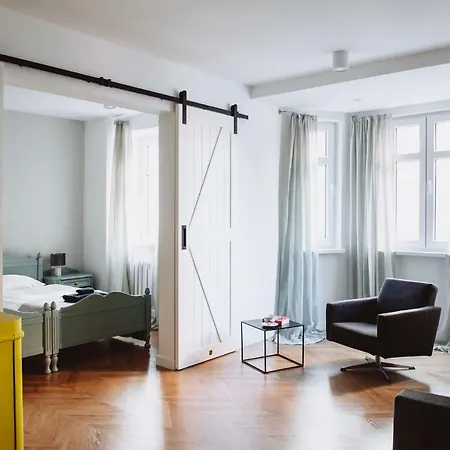 Apartament Piq Apt