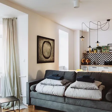 Apartament Piq Apt *